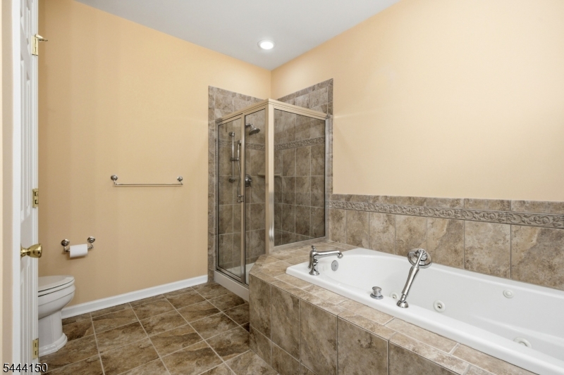98 Tarrington Road Hamburg, NJ 07419 - Photo 20 of 40