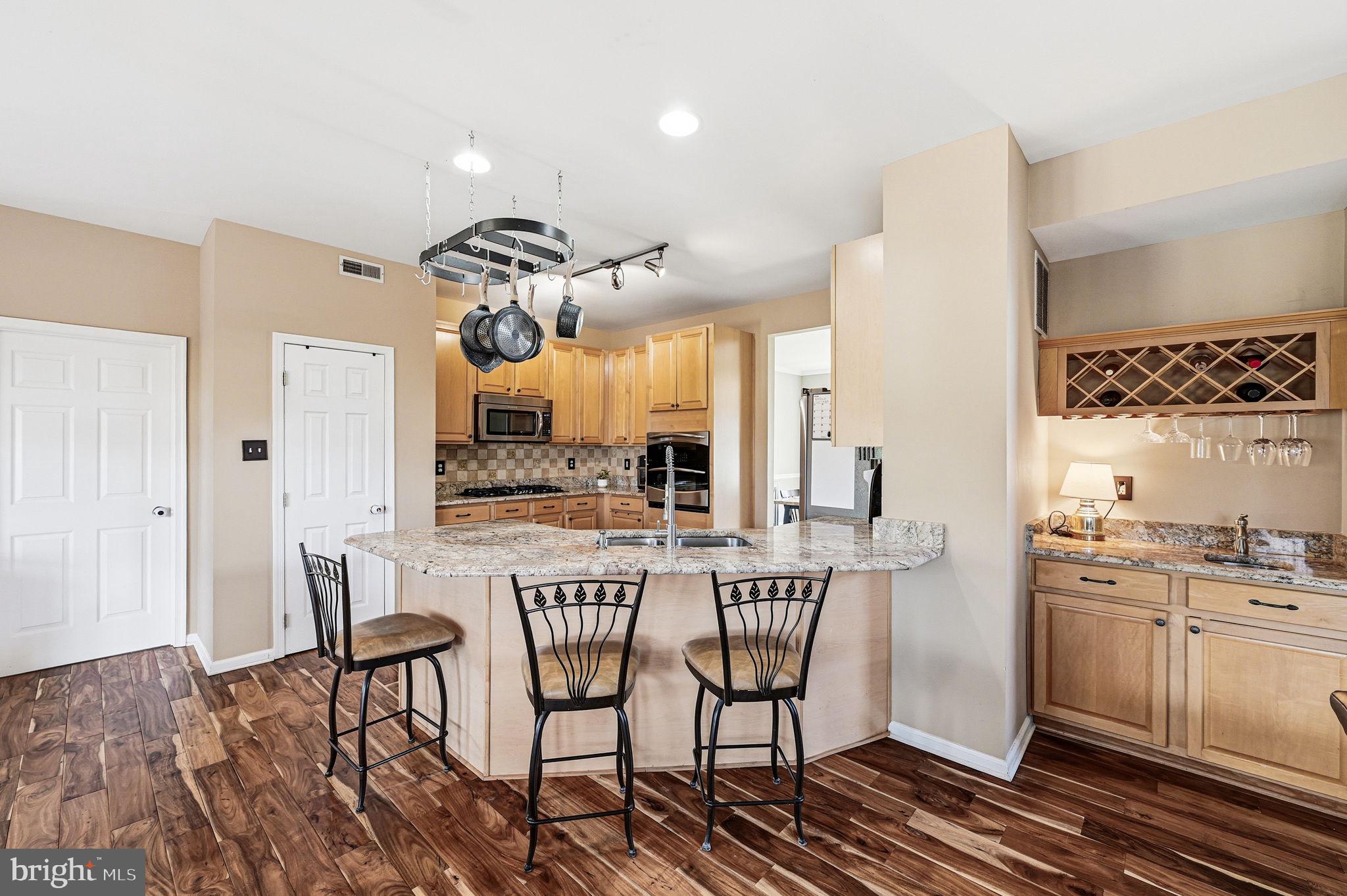 17 Polo Run Mickleton, NJ 08056 - Photo 15 of 66 Charming kitchen with modern flair.