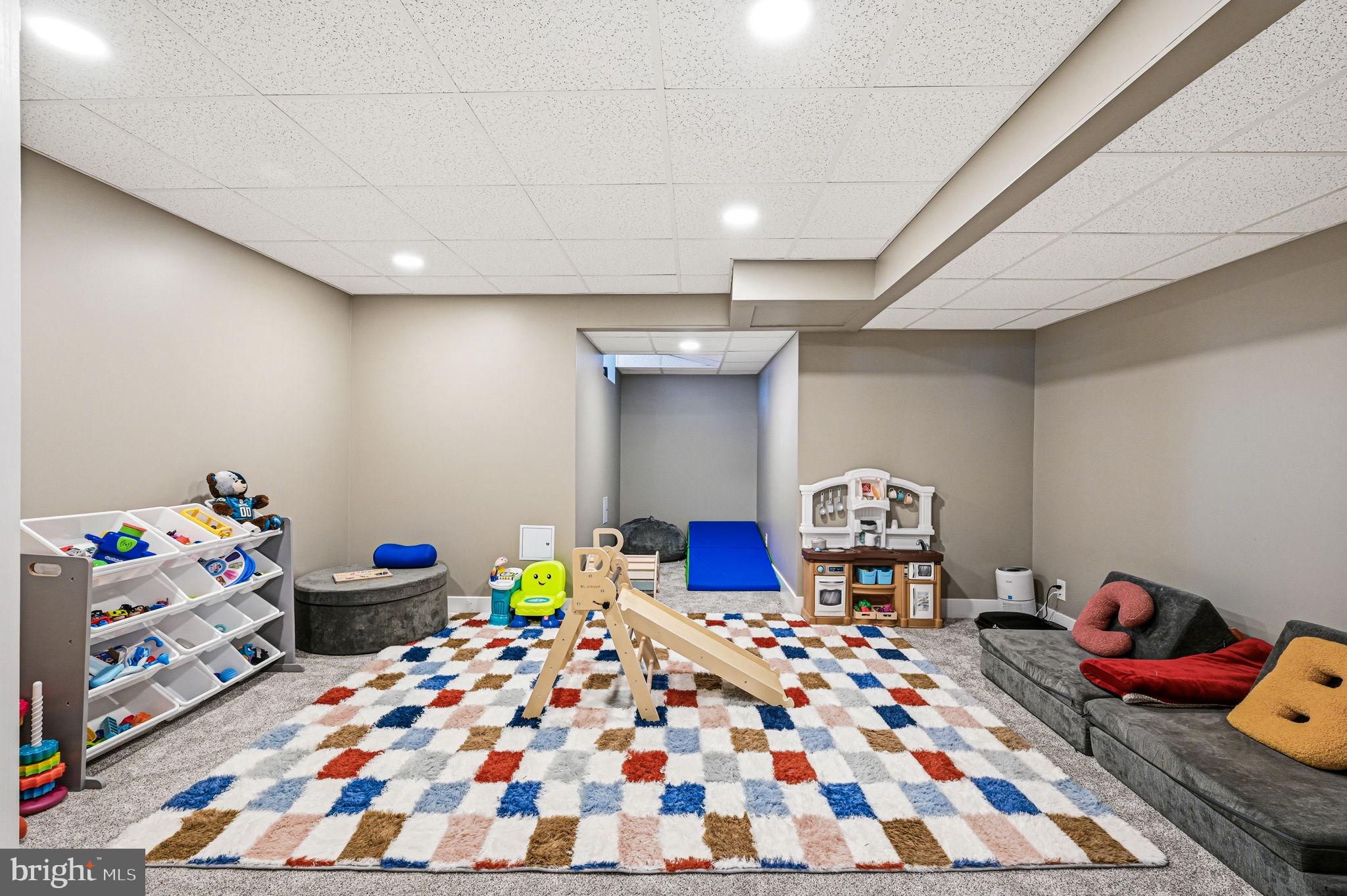 17 Polo Run Mickleton, NJ 08056 - Photo 44 of 66 Bright and playful children's retreat.