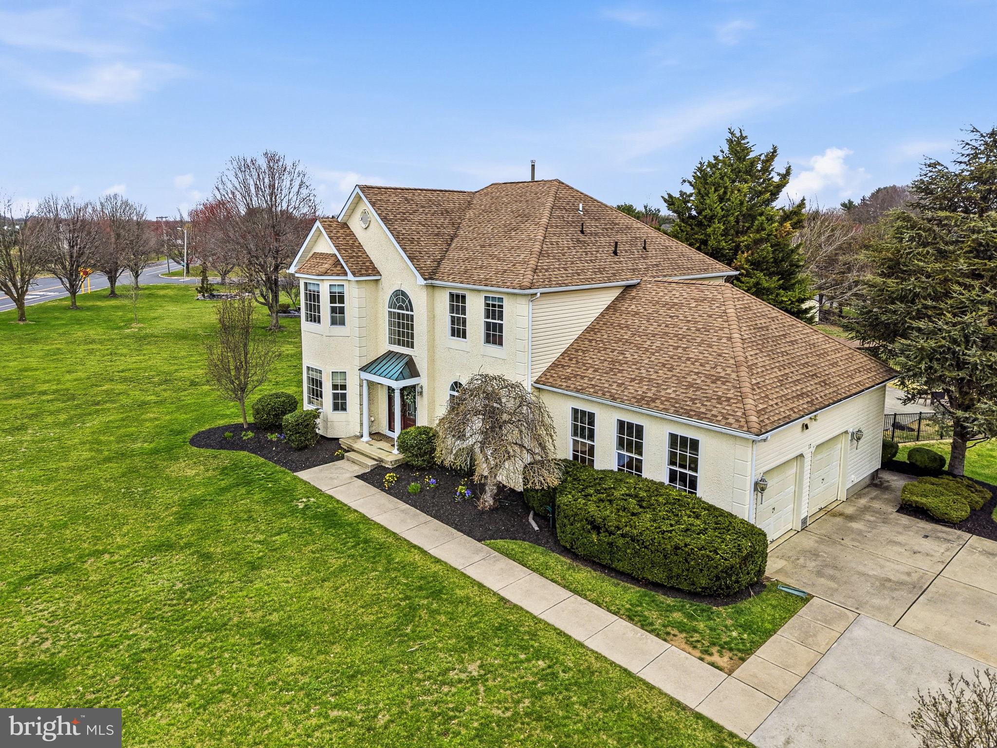 17 Polo Run Mickleton, NJ 08056 - Photo 6 of 66 Charming home on lush green grounds.