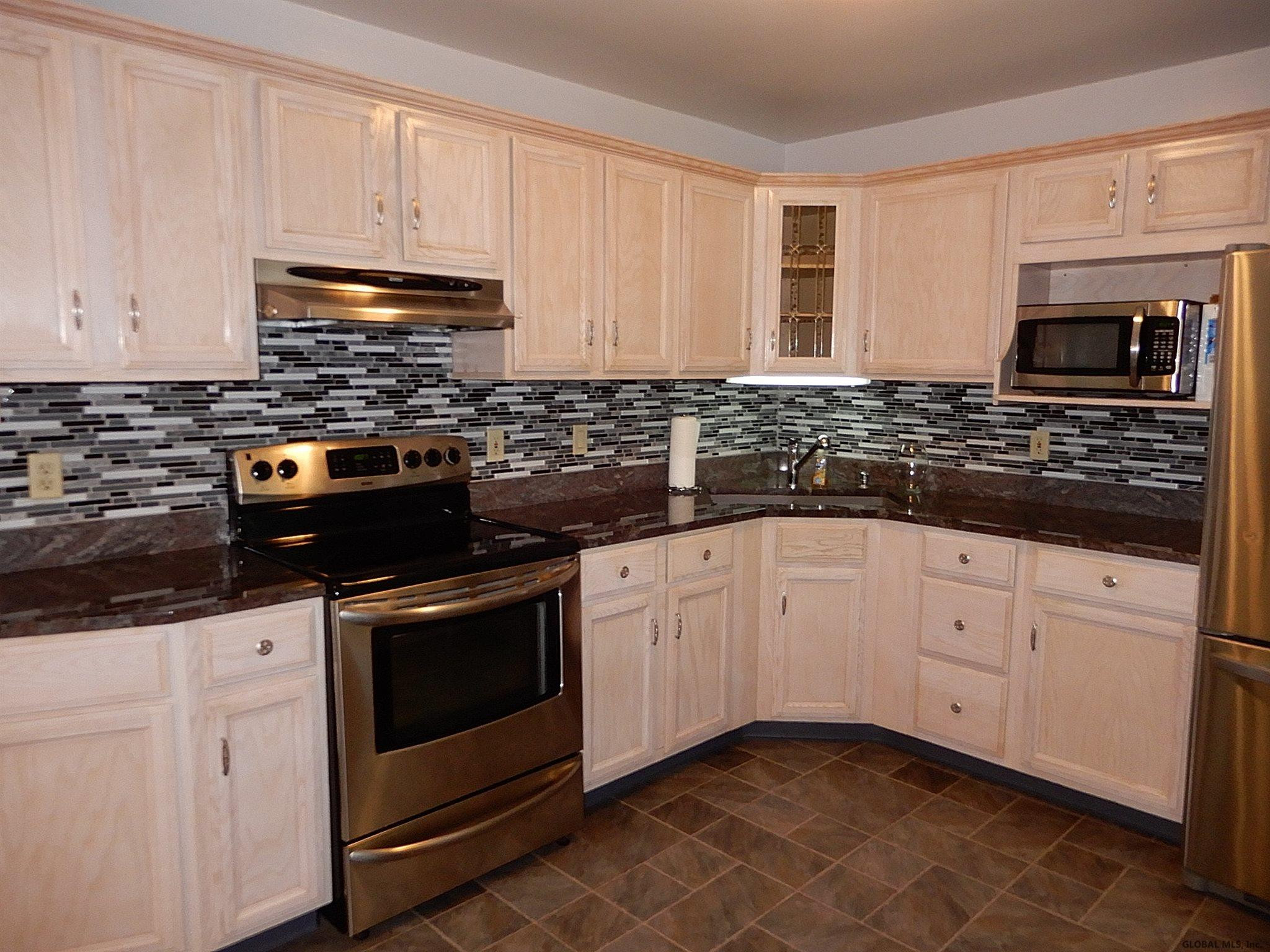 1023 Cloverlawn Road Brunswick, NY 12180 - Photo 5 of 26 Photo 5