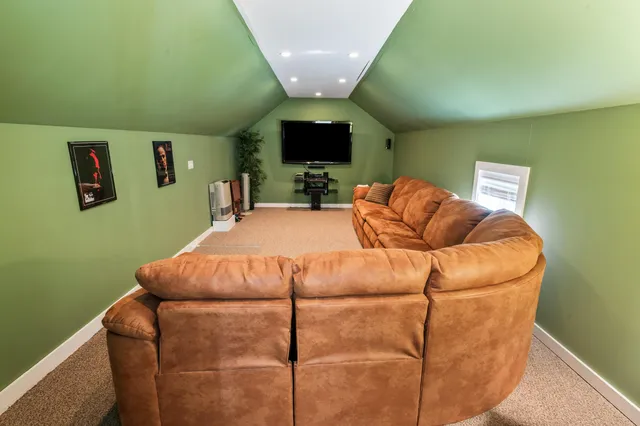 $464,900 | 33 School Street, Rangeley, ME 04970