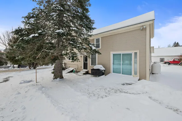 $459,000 | 33 School Street, Rangeley, ME 04970