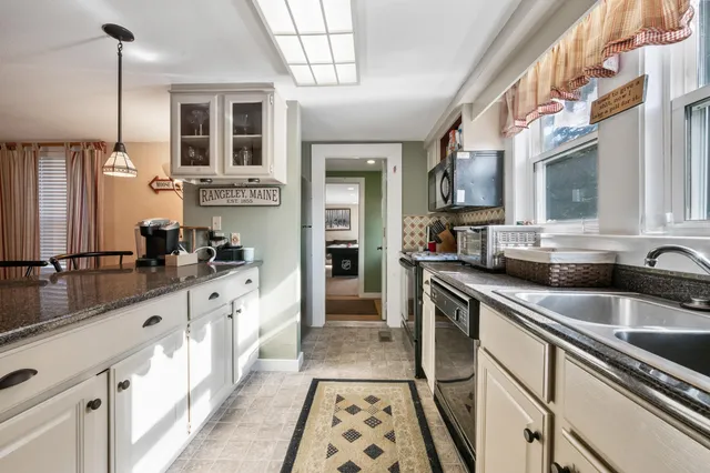 $464,900 | 33 School Street, Rangeley, ME 04970