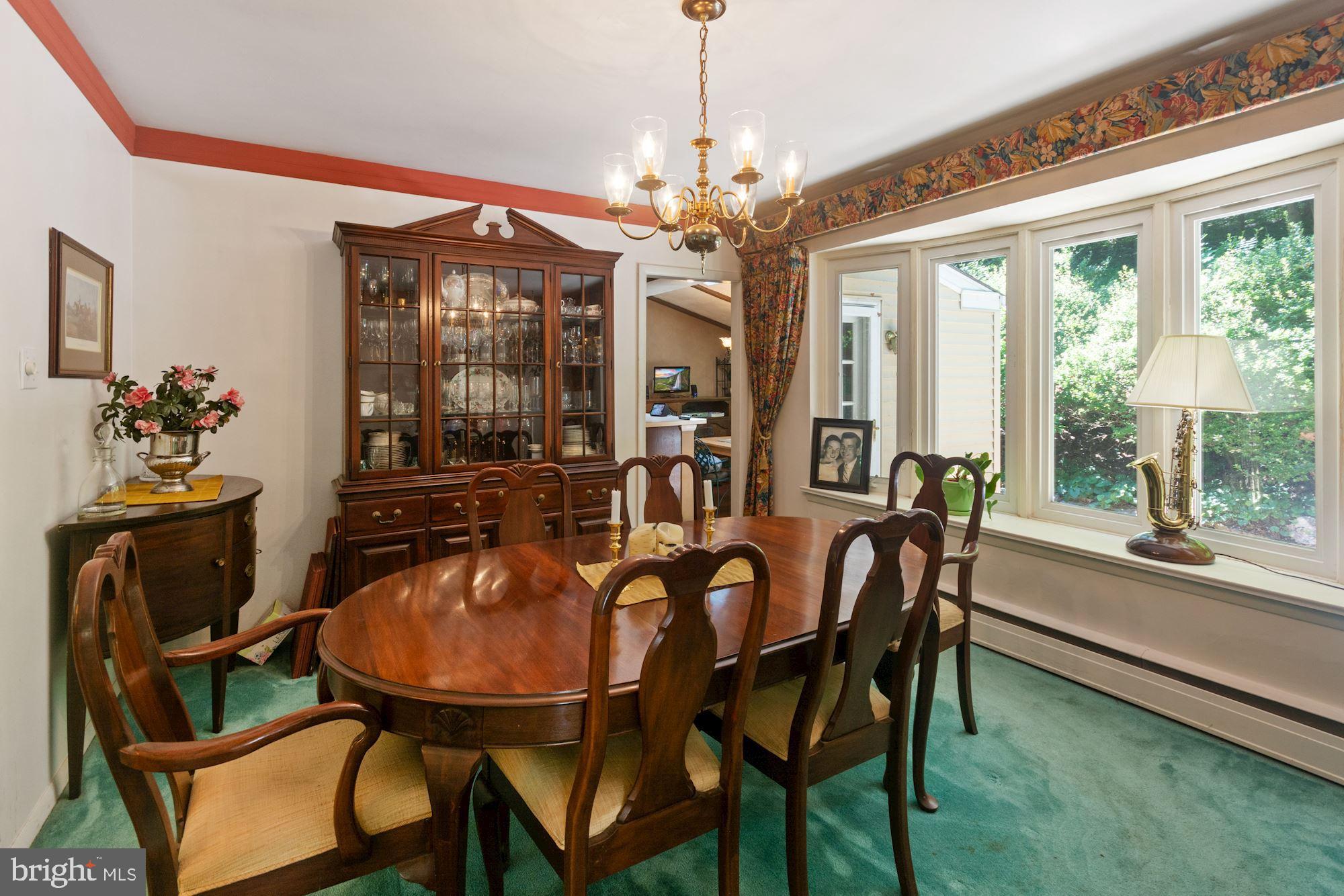 544 Upper Weadley Road Wayne, PA 19087 - Photo 13 of 43 DININGROOM