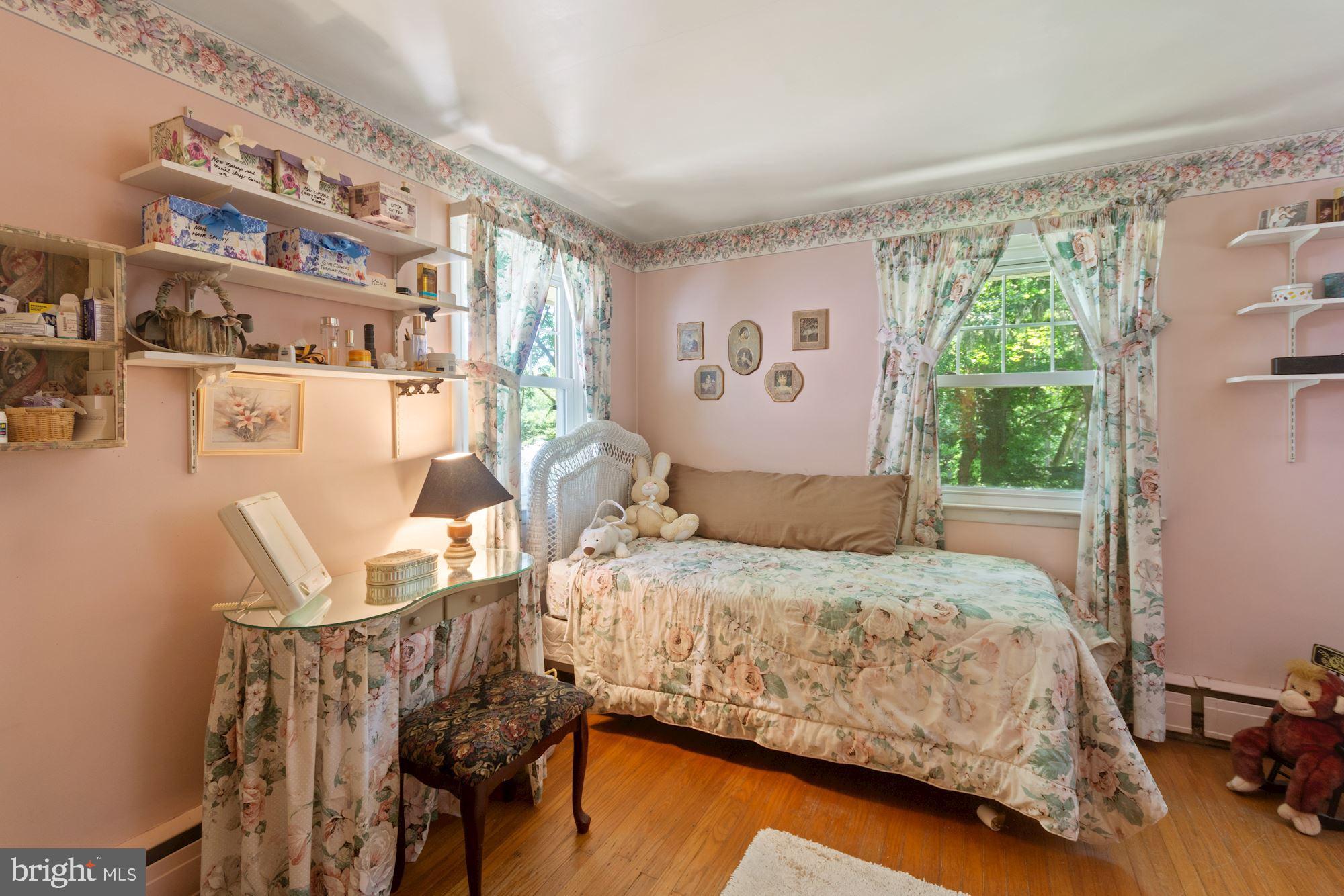 544 Upper Weadley Road Wayne, PA 19087 - Photo 17 of 43 BED ROOM