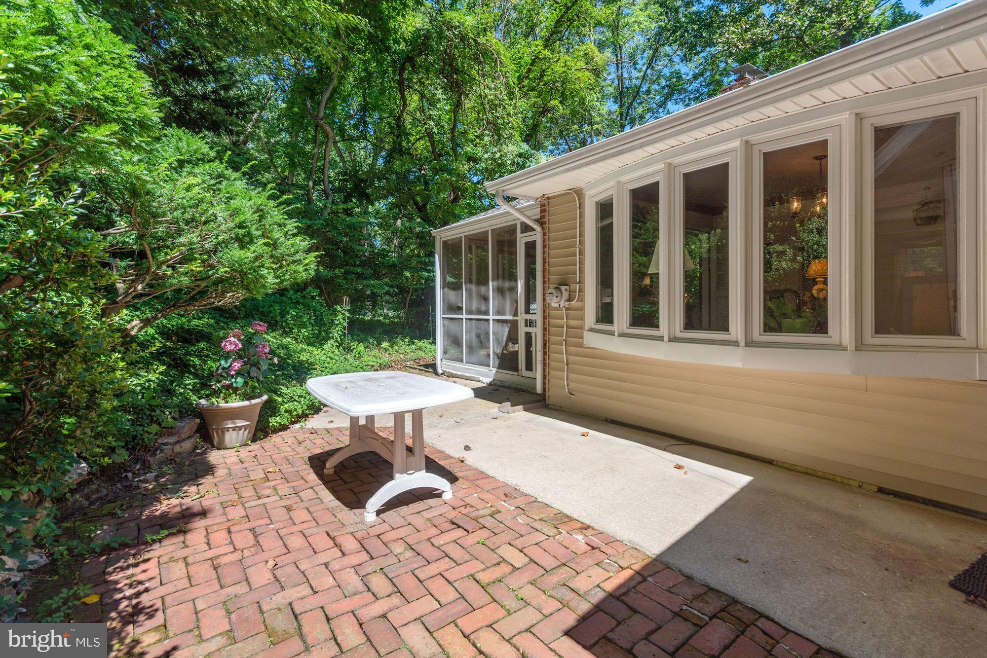 544 Upper Weadley Road Wayne, PA 19087 - Photo 31 of 43 REAR PATIO