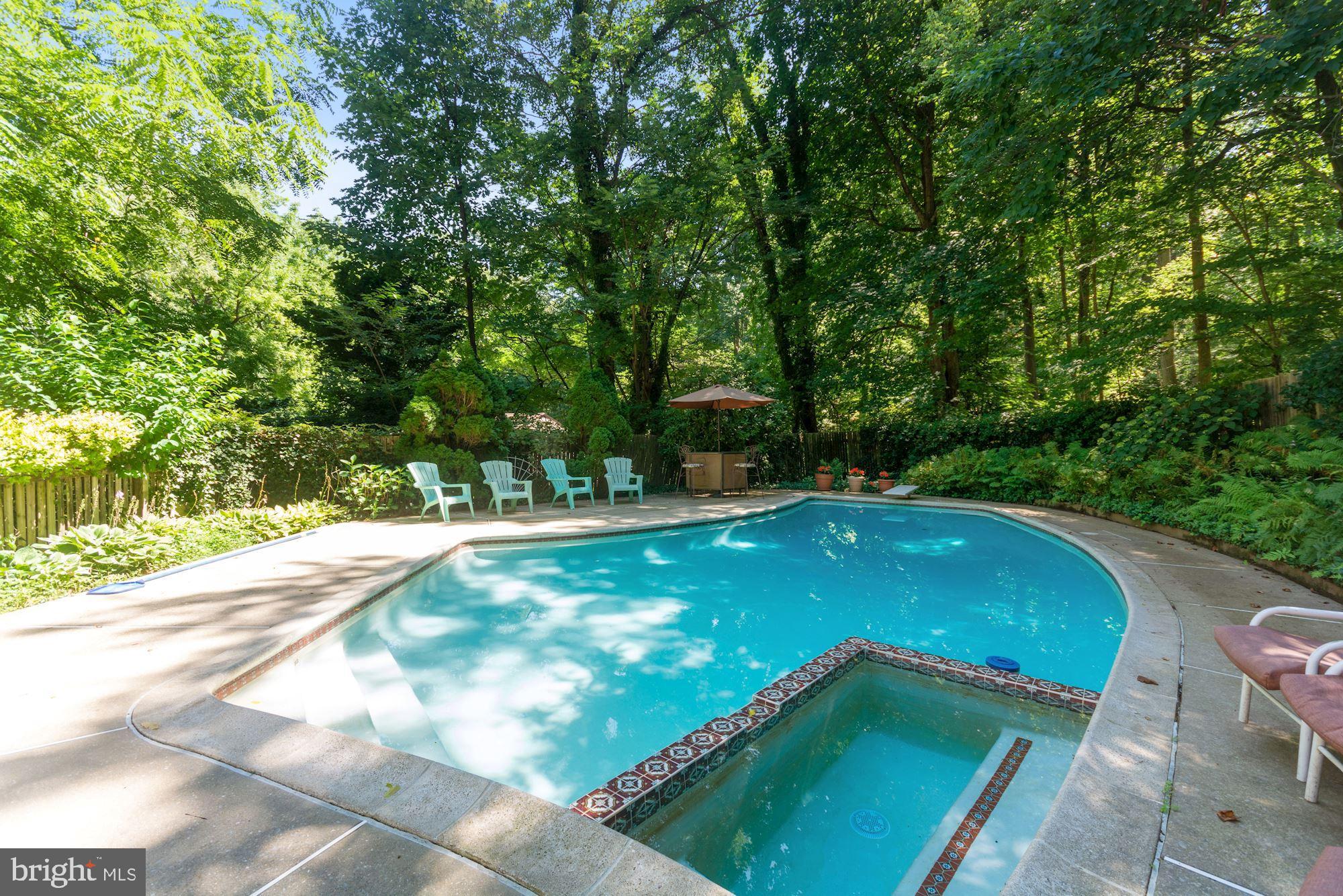 544 Upper Weadley Road Wayne, PA 19087 - Photo 32 of 43 POOL