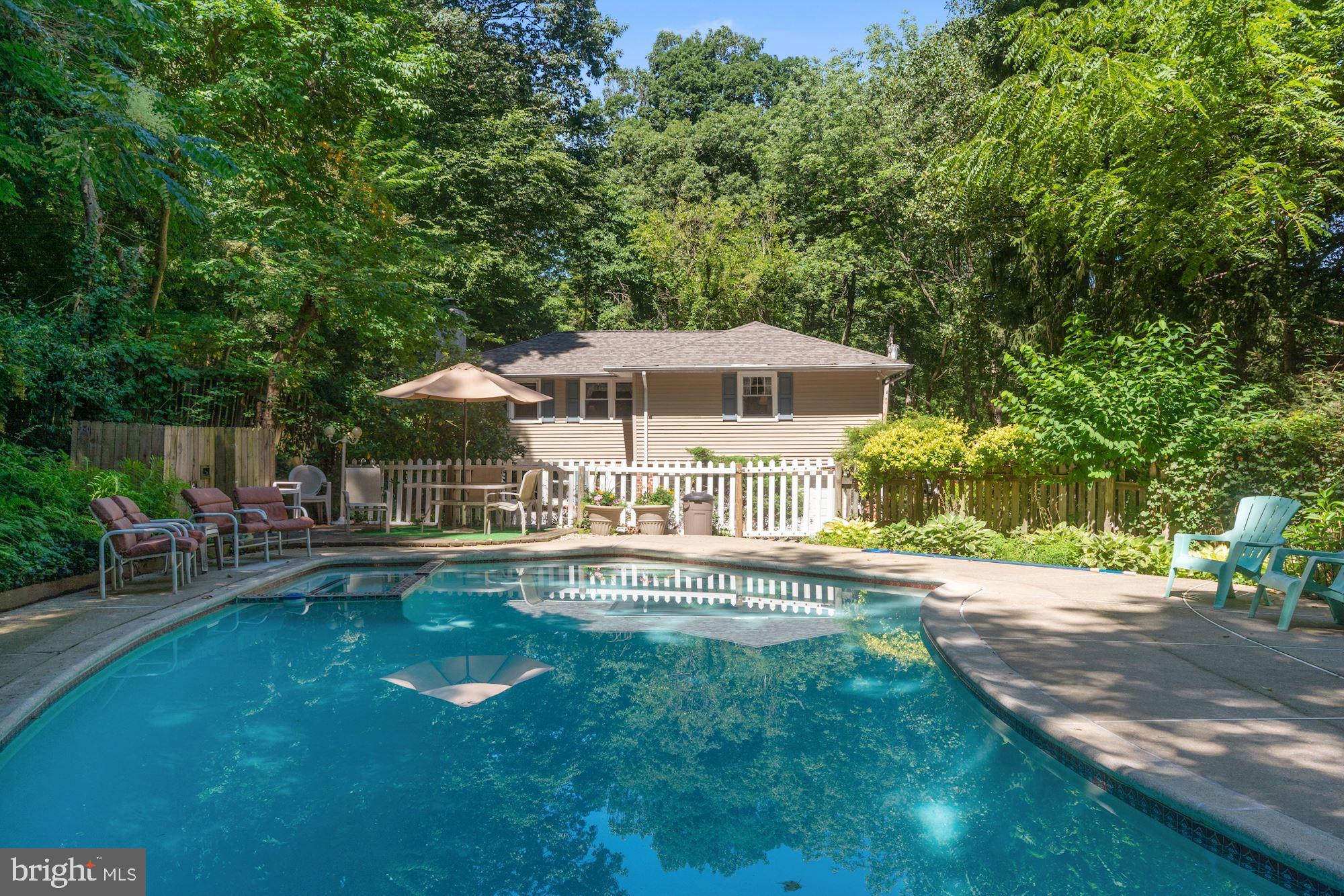 544 Upper Weadley Road Wayne, PA 19087 - Photo 33 of 43 POOL