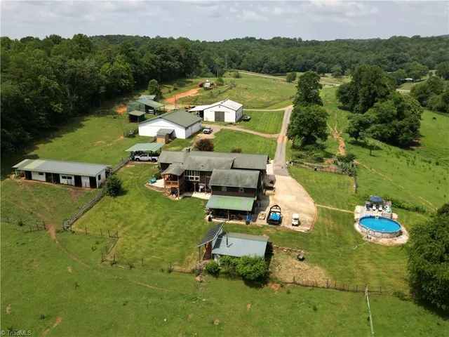 $1,200,000 | 300 Tom Hunter Road, Pilot Mountain, NC 27041