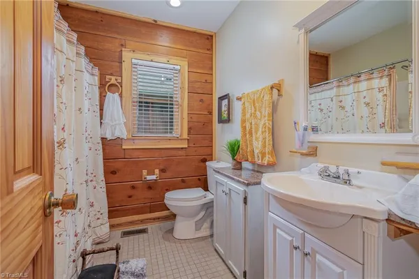 $1,200,000 | 300 Tom Hunter Road, Pilot Mountain, NC 27041