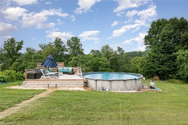 $1,200,000 | 300 Tom Hunter Road, Pilot Mountain, NC 27041