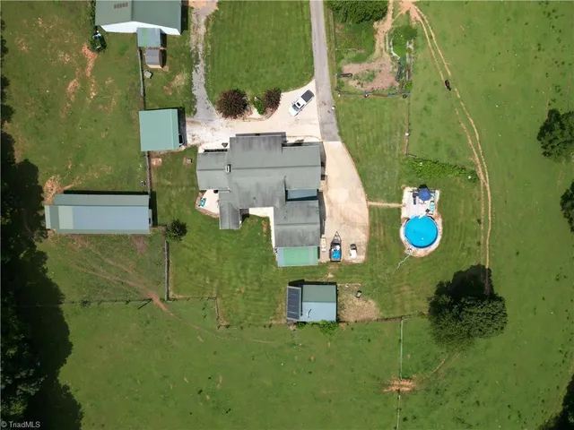 $1,200,000 | 300 Tom Hunter Road, Pilot Mountain, NC 27041