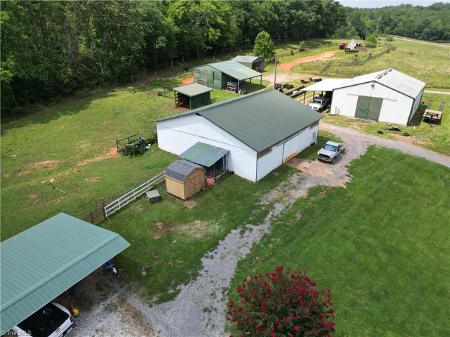 $1,200,000 | 300 Tom Hunter Road, Pilot Mountain, NC 27041