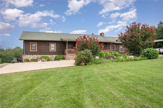 $1,200,000 | 300 Tom Hunter Road, Pilot Mountain, NC 27041