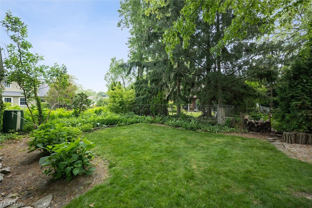 23914 Knickerbocker Road Bay Village, OH 44140 - Photo 27 of 33 Gallery Image 27