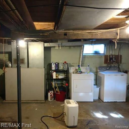2870 Leach Road Rochester, MI 48309 - Photo 7 of 12 IMG_20171114_114015540.jpg