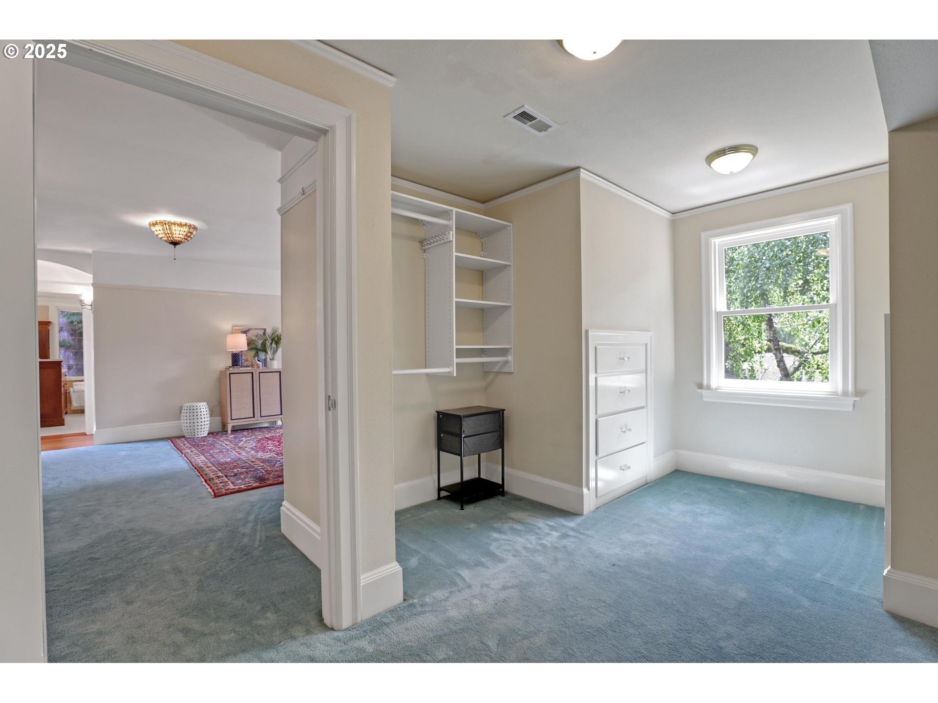 1034 Southwest Douglas Place Portland, OR 97205 - Photo 31 of 48