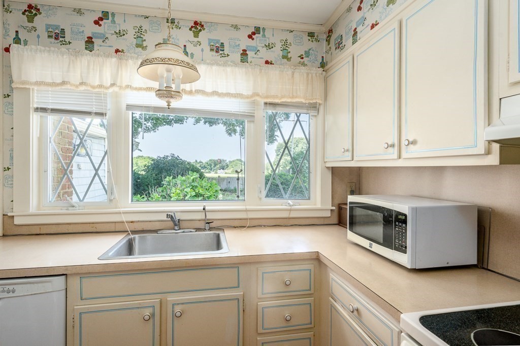 125 Parker Road Barnstable, MA 02655 - Photo 22 of 34