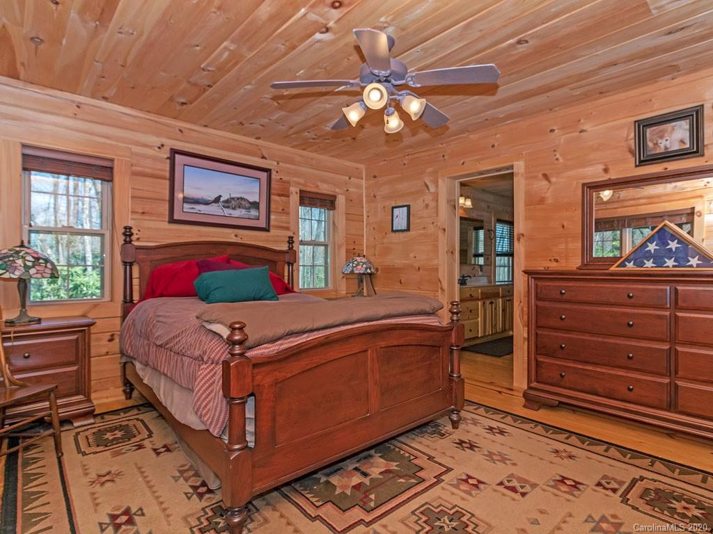 1385 Big Branch Road Brevard, NC 28712 - Photo 10 of 19 Gallery Image 10