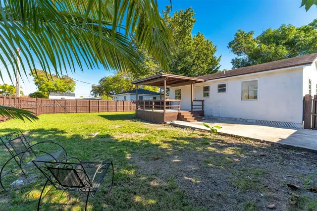 $680,000 | 358 Pine Court, Miami Springs, FL 33166