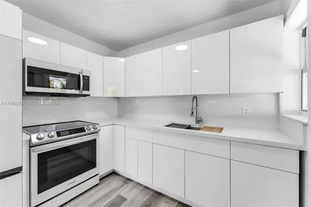 $680,000 | 358 Pine Court, Miami Springs, FL 33166