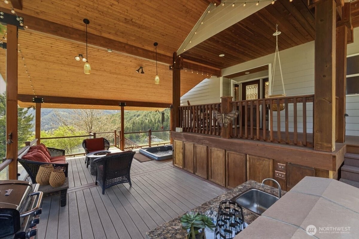 2612 Halvorson Canyon Road Wenatchee, WA 98801 - Photo 30 of 39