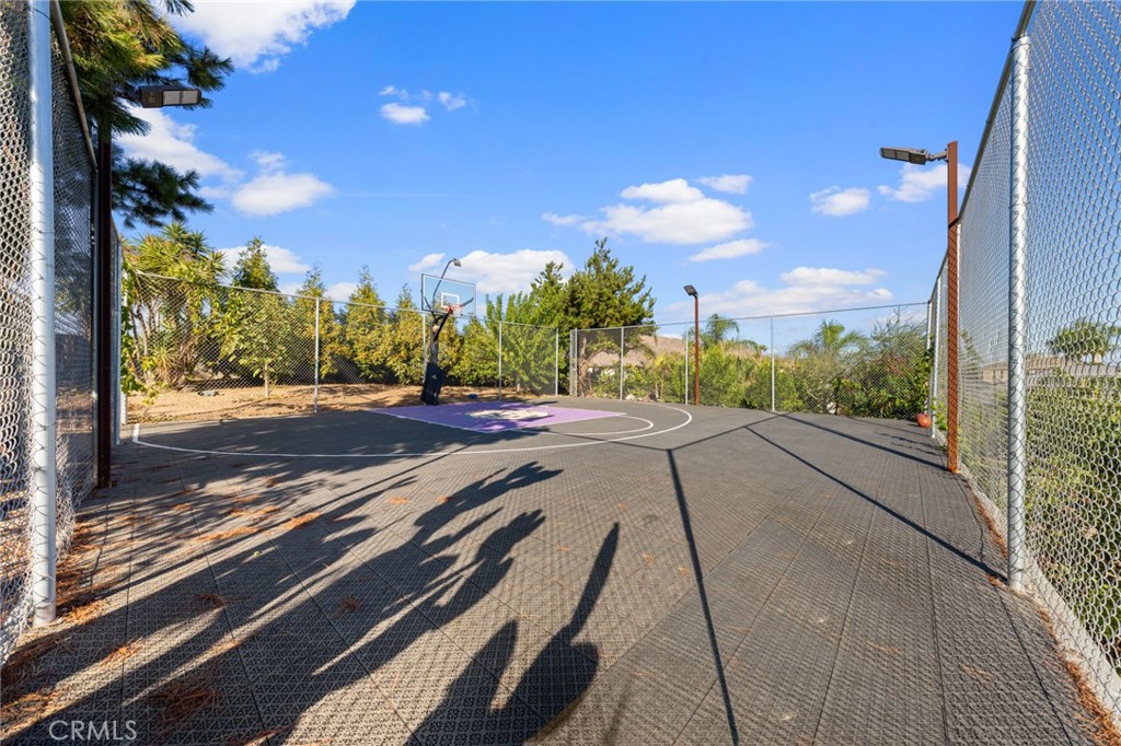 6069 Cannich Road Riverside, CA 92507 - Photo 18 of 75