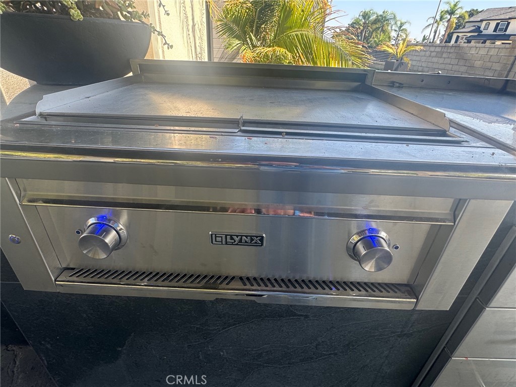 6069 Cannich Road Riverside, CA 92507 - Photo 68 of 75 a close view of stove