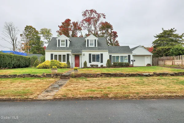 $235,000 | 1030 Helen Street, Rotterdam, NY 12303