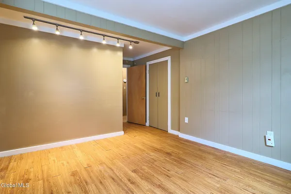 $235,000 | 1030 Helen Street, Rotterdam, NY 12303