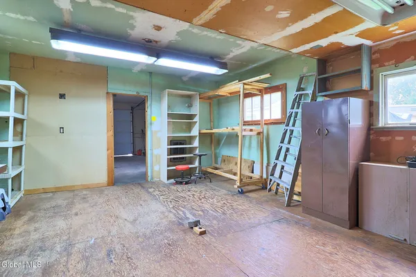 $235,000 | 1030 Helen Street, Rotterdam, NY 12303