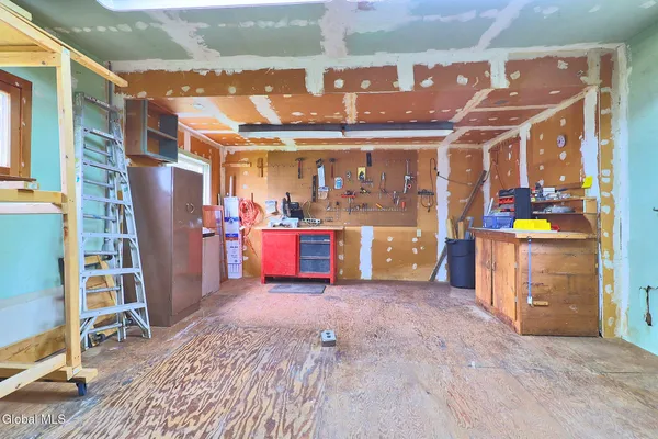 $235,000 | 1030 Helen Street, Rotterdam, NY 12303