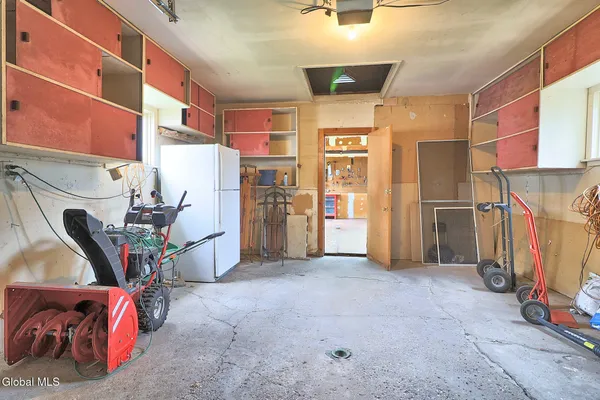 $235,000 | 1030 Helen Street, Rotterdam, NY 12303