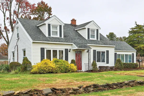 $235,000 | 1030 Helen Street, Rotterdam, NY 12303