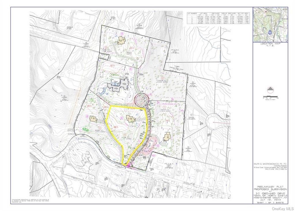 a black and white photo of a room