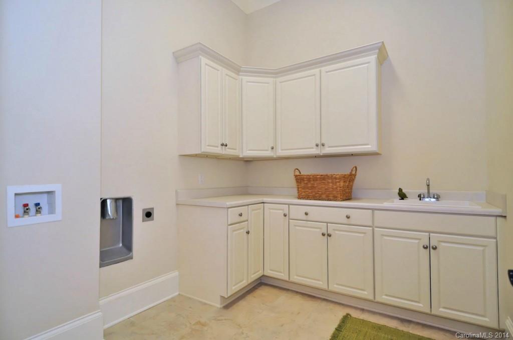 2223 Croydon Road, Unit 401 Charlotte, NC 28207 - Photo 11 of 22 Gallery Image 11