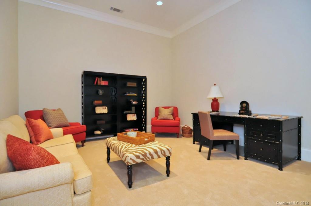 2223 Croydon Road, Unit 401 Charlotte, NC 28207 - Photo 12 of 22 Gallery Image 12
