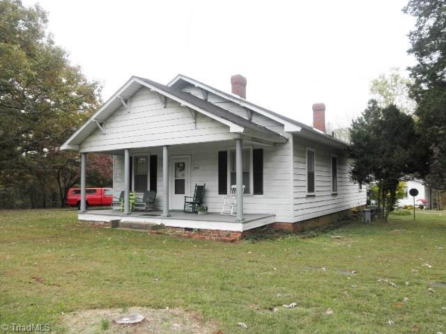 2738 Cole Road Winston-Salem, NC 27107 - Photo 2 of 30 Gallery Image 2