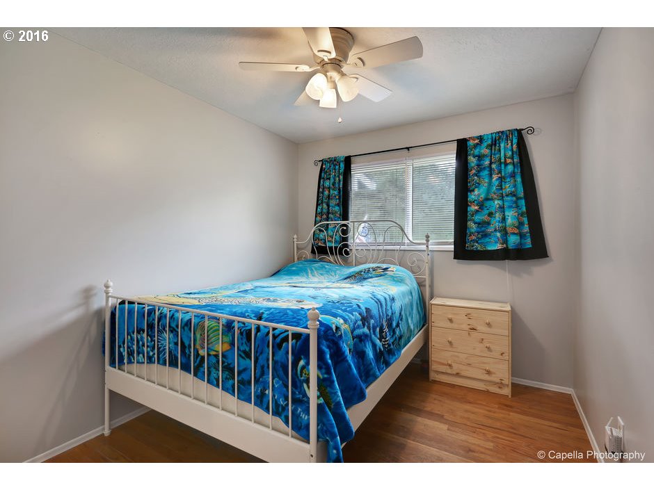 6440 Caldwell Road Gladstone, OR 97027 - Photo 15 of 23 Bedroom