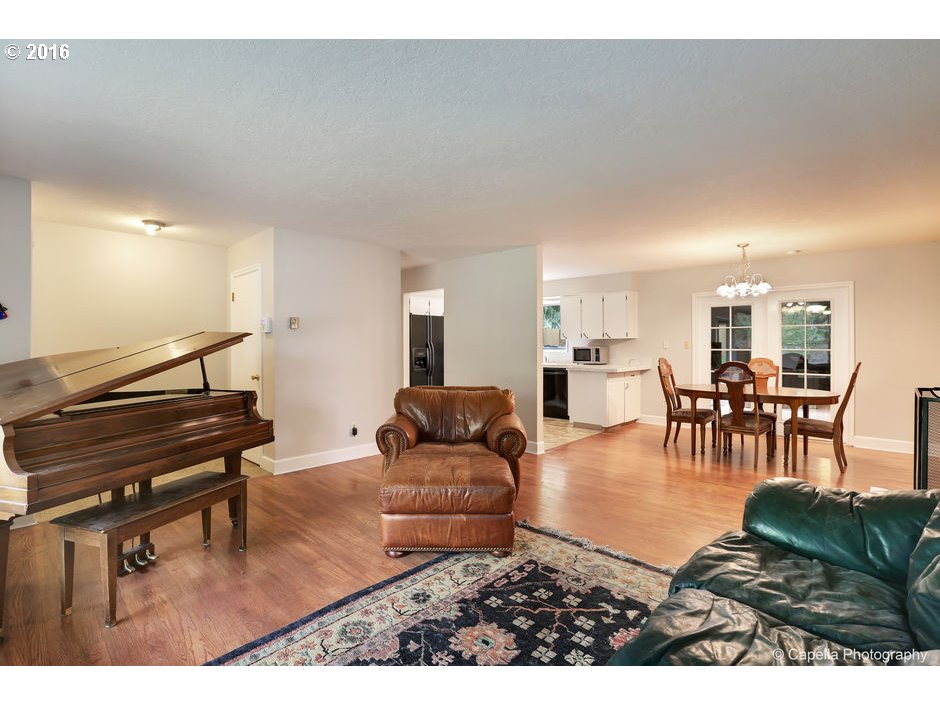 Living Room/Dining Room