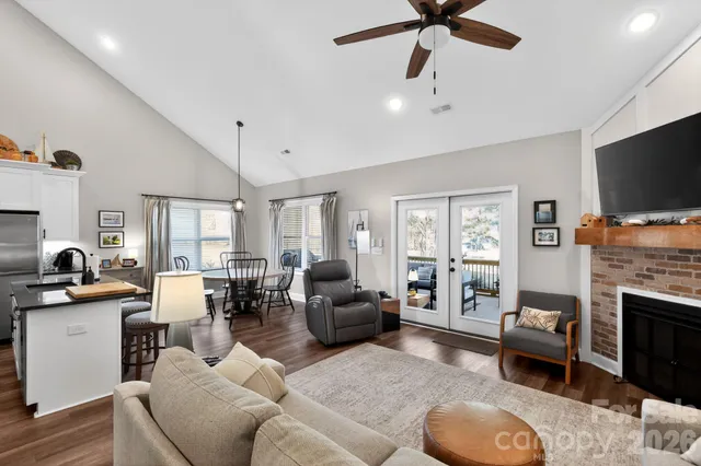 $489,900 | 401 Grand Harbor Boulevard, Ninety Six, SC 29666