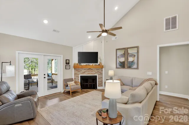 $489,900 | 401 Grand Harbor Boulevard, Ninety Six, SC 29666