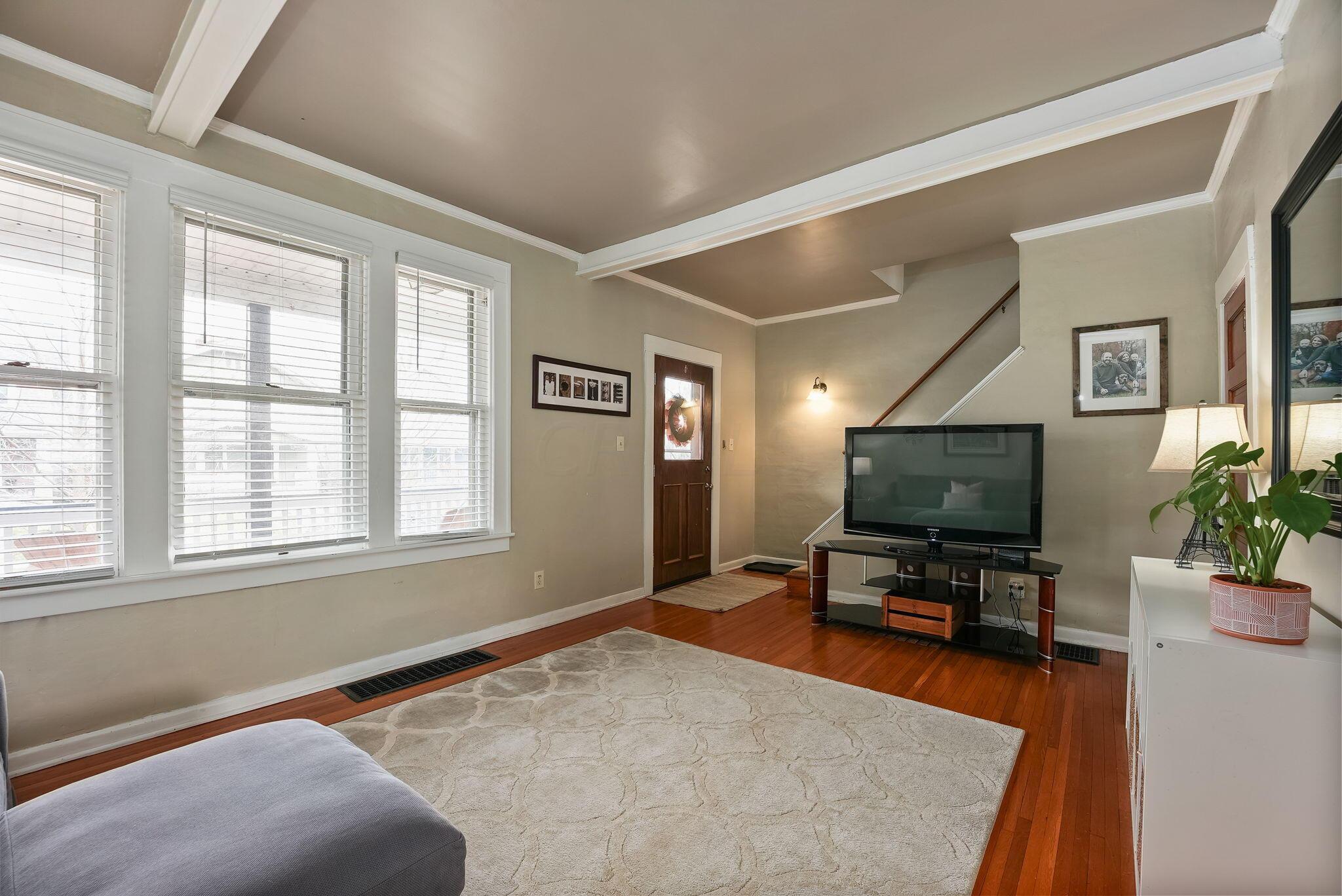 363 East Kelso Road Columbus, OH 43202 - Photo 6 of 46 4-web-or-mls-363-e-kelso-rd