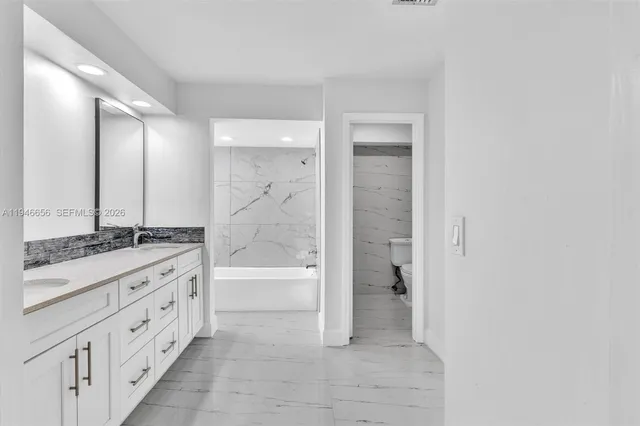 $799,000 | 17532 Northwest 61st Court North, Hialeah, FL 33015