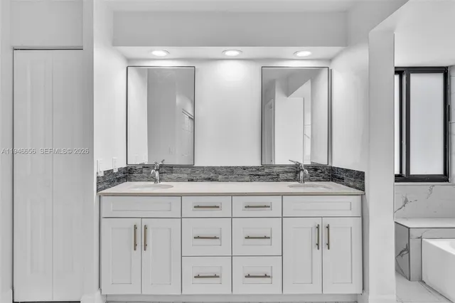 $799,000 | 17532 Northwest 61st Court North, Hialeah, FL 33015