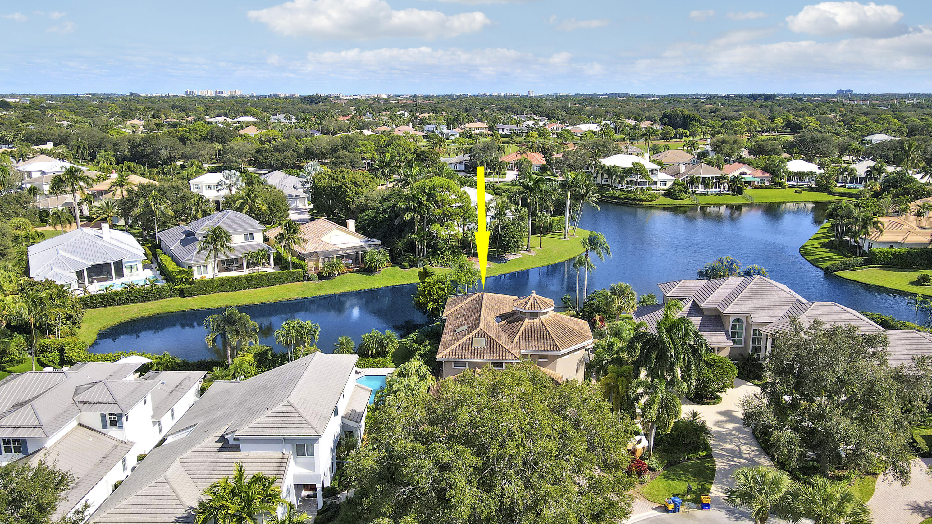 204 Chinook Lane Jupiter, FL 33458 - Photo 23 of 30 an aerial view of residential houses with outdoor space and river view