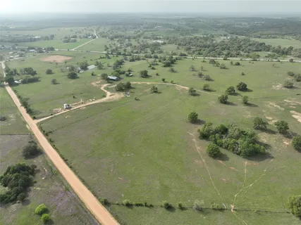 $700,000 | 141 St Giddings Tx 78942, Giddings, TX 78942