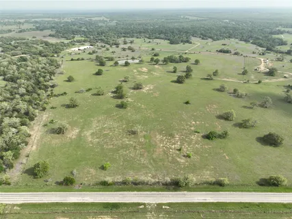$700,000 | 141 St Giddings Tx 78942, Giddings, TX 78942