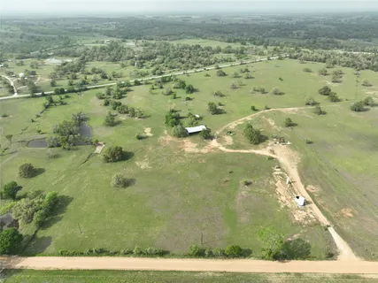 $700,000 | 141 St Giddings Tx 78942, Giddings, TX 78942
